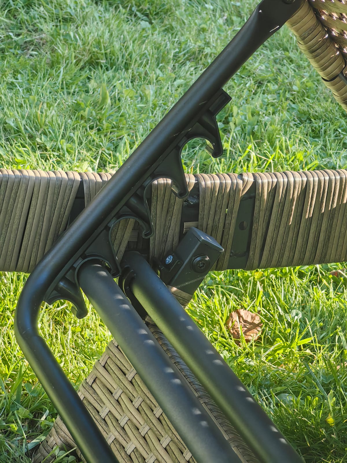 Комплект из 2х шезлонгов из искусственного ротанга МАРА “MARA” Greige - Мир Дачника Комплект из 2х шезлонгов из искусственного ротанга МАРА “MARA” Greige