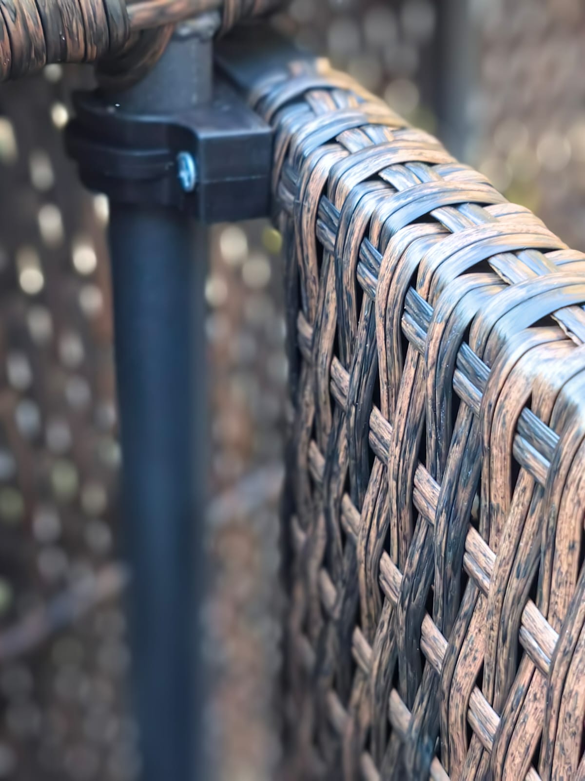 Шезлонг из искусственного ротанга МАРА "MARA" в комплекте в матрасом - Мир Дачника Шезлонг из искусственного ротанга МАРА "MARA" в комплекте в матрасом