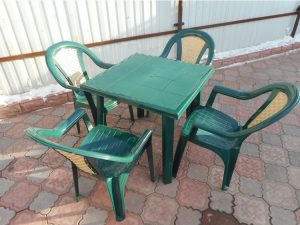 Комплект пластиковый мебели стол Дублин 80х80 зеленый + 4 кресла Элен зеленый