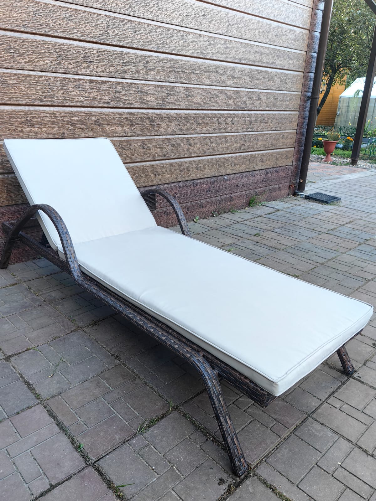 Комплект из искусственного ротанга шезлонг Империал и столик Мара-2 (Шоколад) - Мир Дачника Комплект из искусственного ротанга шезлонг Империал и столик Мара-2 (Шоколад)