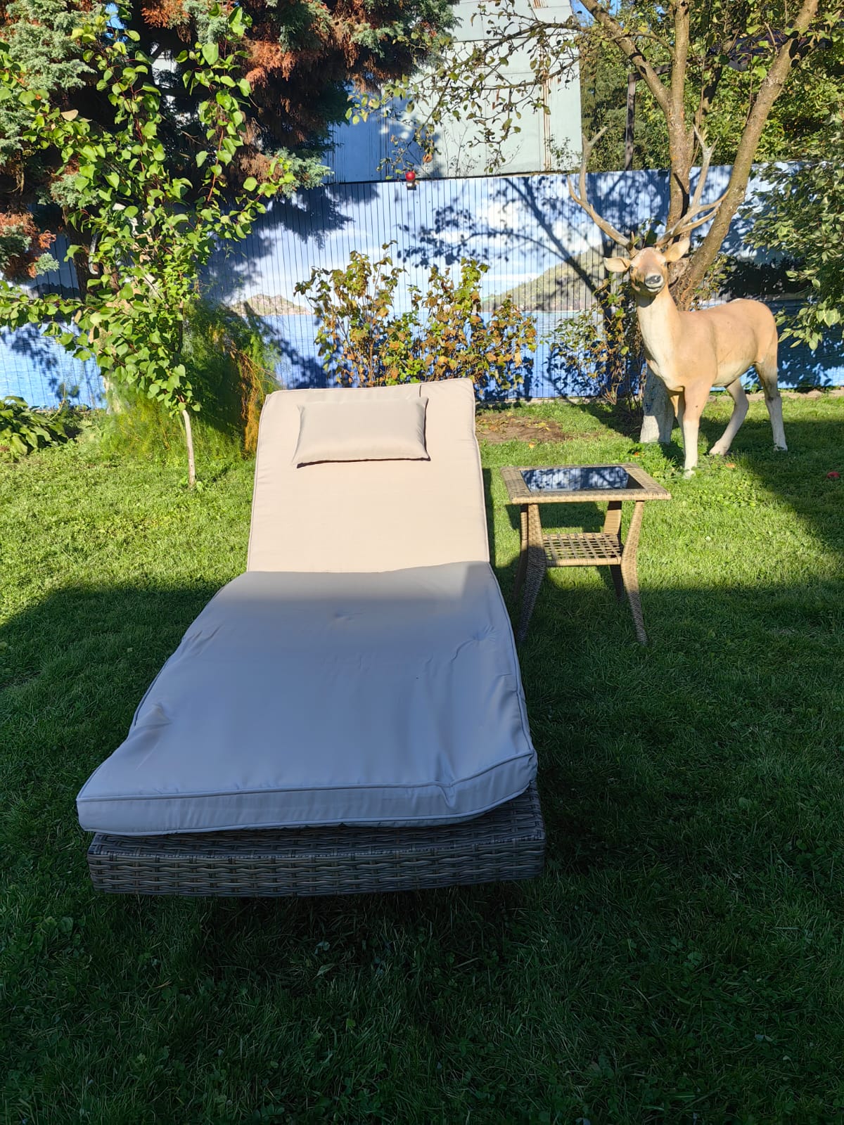 Комплект мебели из искусственного ротанга МАРА “MARA” Greige, шезлонг и столик - Мир Дачника Комплект мебели из искусственного ротанга МАРА “MARA” Greige, шезлонг и столик