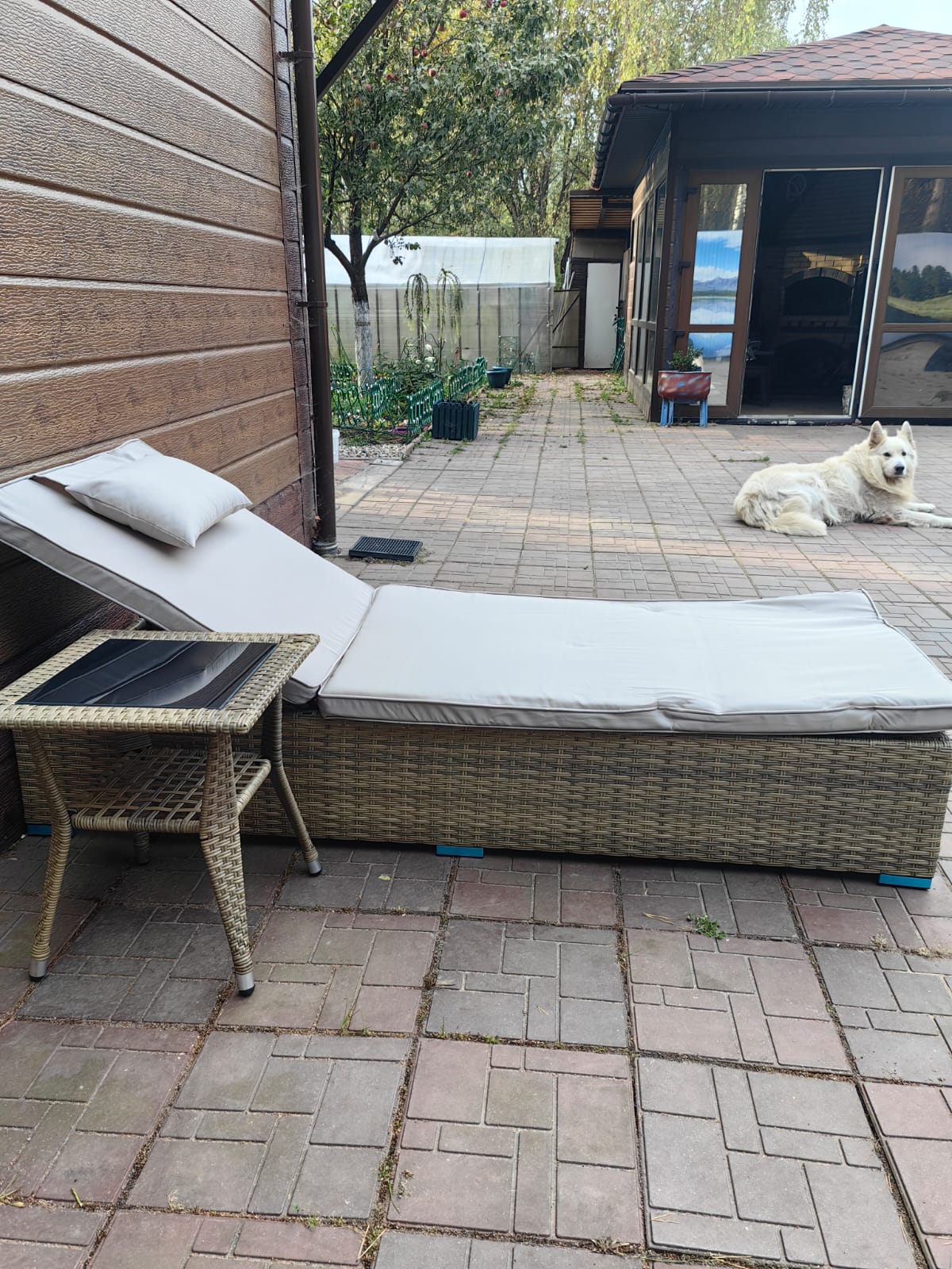 Комплект из искусственного ротанга шезлонг Орландо и столик Мара-2 Greige - Мир Дачника Комплект из искусственного ротанга шезлонг Орландо и столик Мара-2 Greige